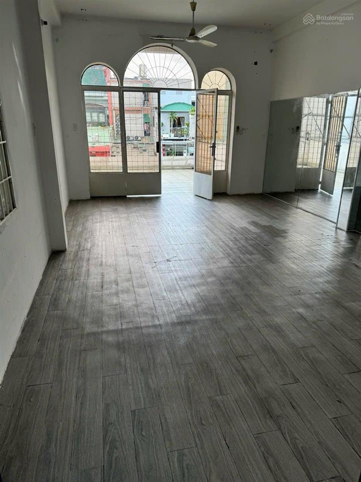 Bán gấp nhà mặt tiền 19,5 tỷ, 102m2 tại nguyễn kiệm, p9, q. phú nhuận, tp. hcm