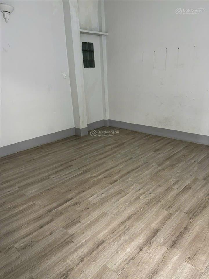 Bán gấp nhà mặt tiền 19,5 tỷ, 102m2 tại nguyễn kiệm, p9, q. phú nhuận, tp. hcm
