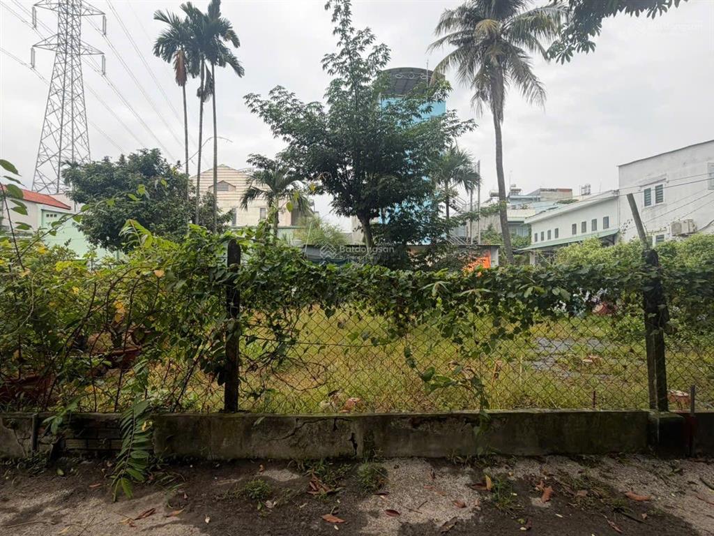 Chính chủ bán đất nền quận 9, gần với the global city.