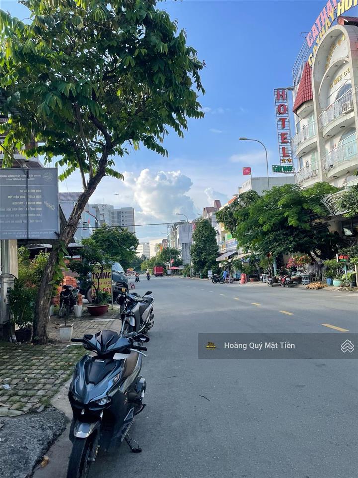 Đất mtkd đường 494 lê văn việt ~ 5m*21m = 105m2  quận 9. gpxd 1 hầm 4 lầu. giá bán chỉ 11,3 tỷ