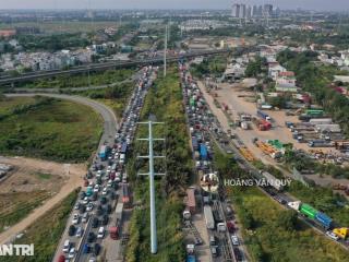 Mtkd võ chí công ~ 52m*40m = 2100m2. ngay nguyễn duy trinh  p. phú hữu  quận 9