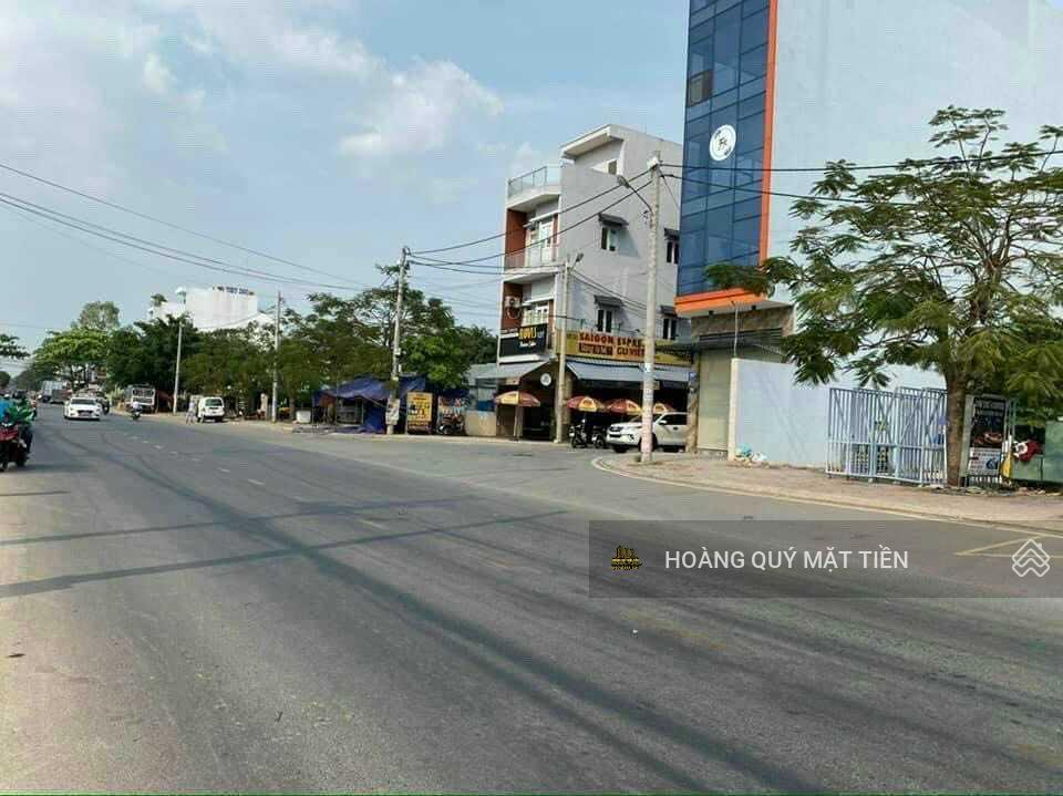 Mtkd hoàng hữu nam ~ 16m*36.5m = 584m2. ngay dự án novaland  bệnh viện ung bướu + bxe miền đông q9