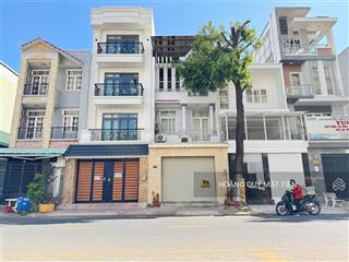 Nhà 3 lầu mtkd đường d2 ~ 5m*22m=110m2  ngay chung cư c5  c6 man thiện  ra lê văn việt 200m