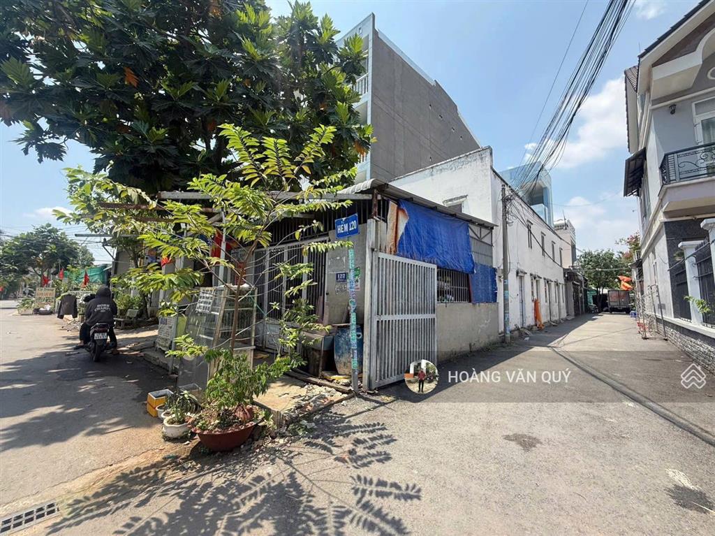 Góc 2mt đường 160  lã xuân oai ~ 5m*18m = 90m2. cpxd  1 hầm 6 tầng. thu nhập  15tr/tháng