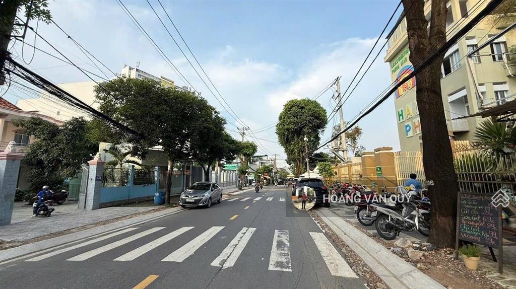 Mtkd đường số 3  metro bình thái ~ 7,5m*43m = 325m2. cách nguyễn văn bá 100m. ctxd 1 hầm 6 lầu