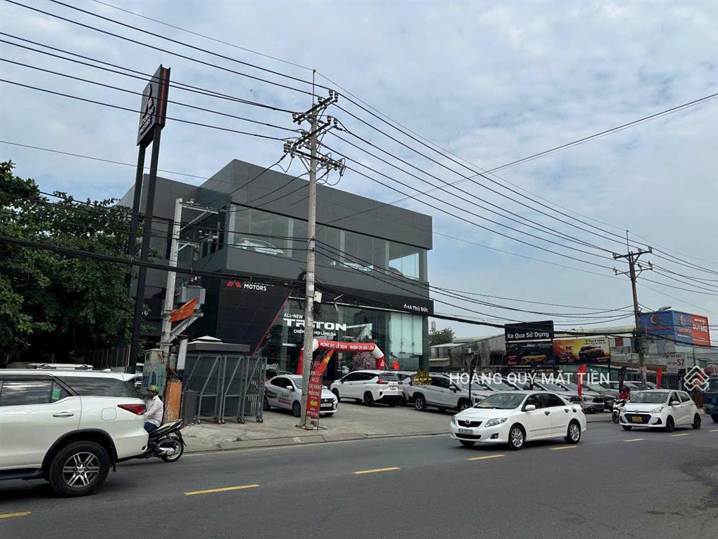 Mt hoàng hữu nam ~ 35m*100m = 3500m2. ngay lê văn việt. gpxd 2 hầm + 18 tầng nổi. bán 67,1 tr/m2