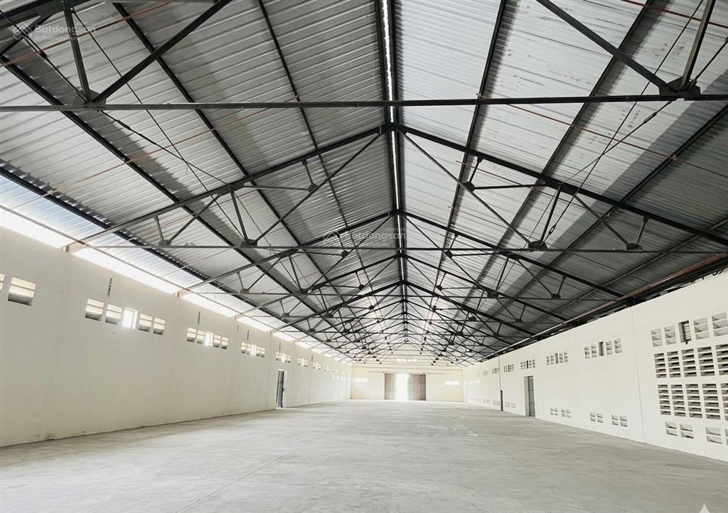 Kho cho thuê kho 1400m2 gần ql 1k  thủ đức. xe cont vào đc ban ngày. pccc tự động