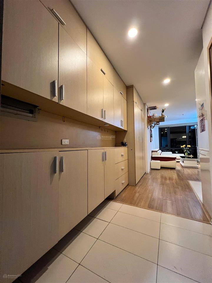 Chính chủ bán căn hộ mipec long biên diện tích 70m2, 2 ngủ 2 wc