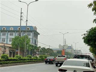 Bán 110m2 đất thị trấn gạch,phúc thọ,hà nội,ô tô vào đất,20m ra ql32