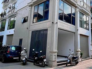 Bán nhà riêng tại lai xá, 9 tỷ, 38m2, góc 2 mặt đường, ô tô tránh, kinh doanh