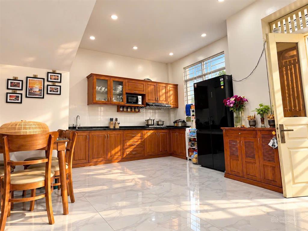 Bán nhà dân xây lai xá, 36m2, lô góc 3 thoáng, 4,88 tỷ