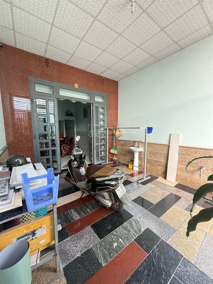 Nhà hẻm xe hơi chính chủ gửi  ngay chợ linh xuân thông khu chế xuất linh trung