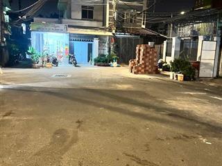 Nhà 2 tầng hẻm xe hơi thông. full nội thất. nhà mặt đất ngang chung cư. hiệp phú thủ đức