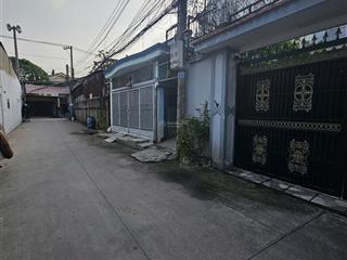 Đất hẻm xe tải quay đầu. 20m ra mặt tiền đường lớn. bình đường dỉ an