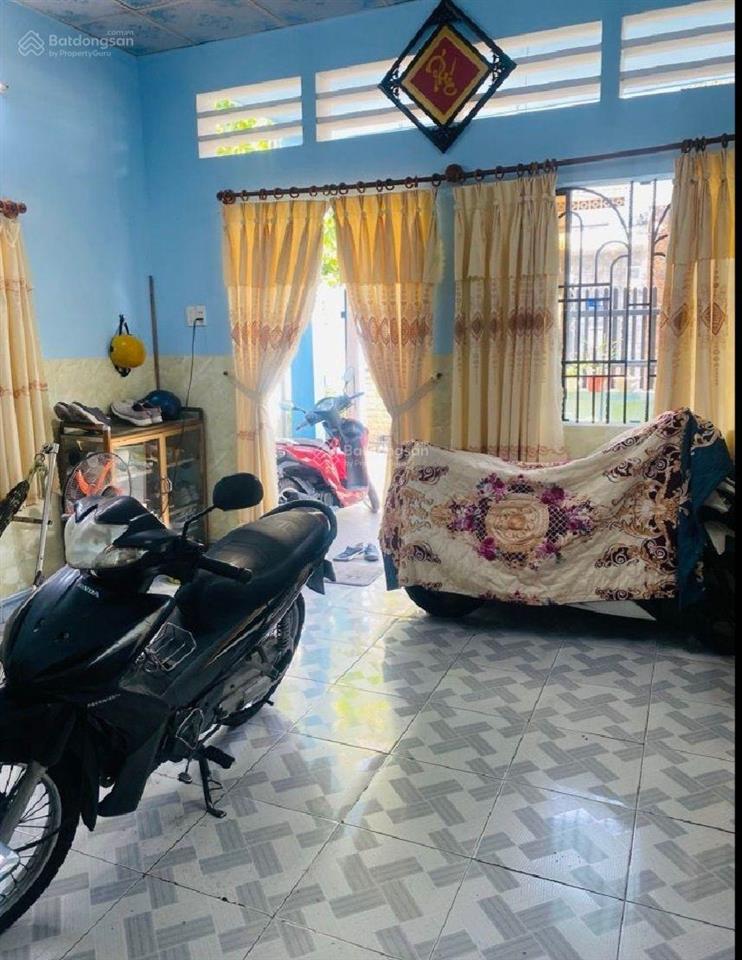 Nhà cấp 4 mặt tiền hiệp phú thủ đức. ngay chợ hiệp phú. dt 78m2 ngang 4.6m