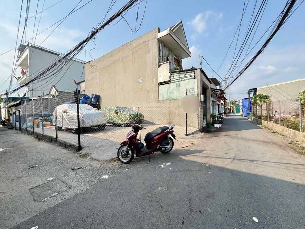 Tam bình thủ đức  đất hẻm xe hơi thông đường 5m.ngang 6,1m .thông thoáng
