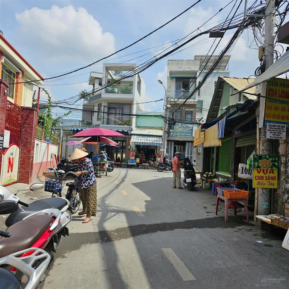  mặt tiền đường thông chợ hiệp phú man thiện lê văn việt cấp 4