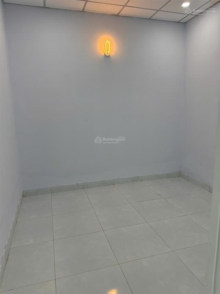 Bán nhà giá siêu rẻ gần ủy ban phường phú hữu  quận 9