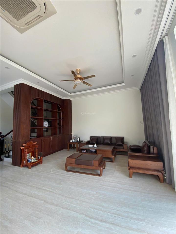 Cho thuê nhà đẹp tại bưng ông thoànphú hữu q9