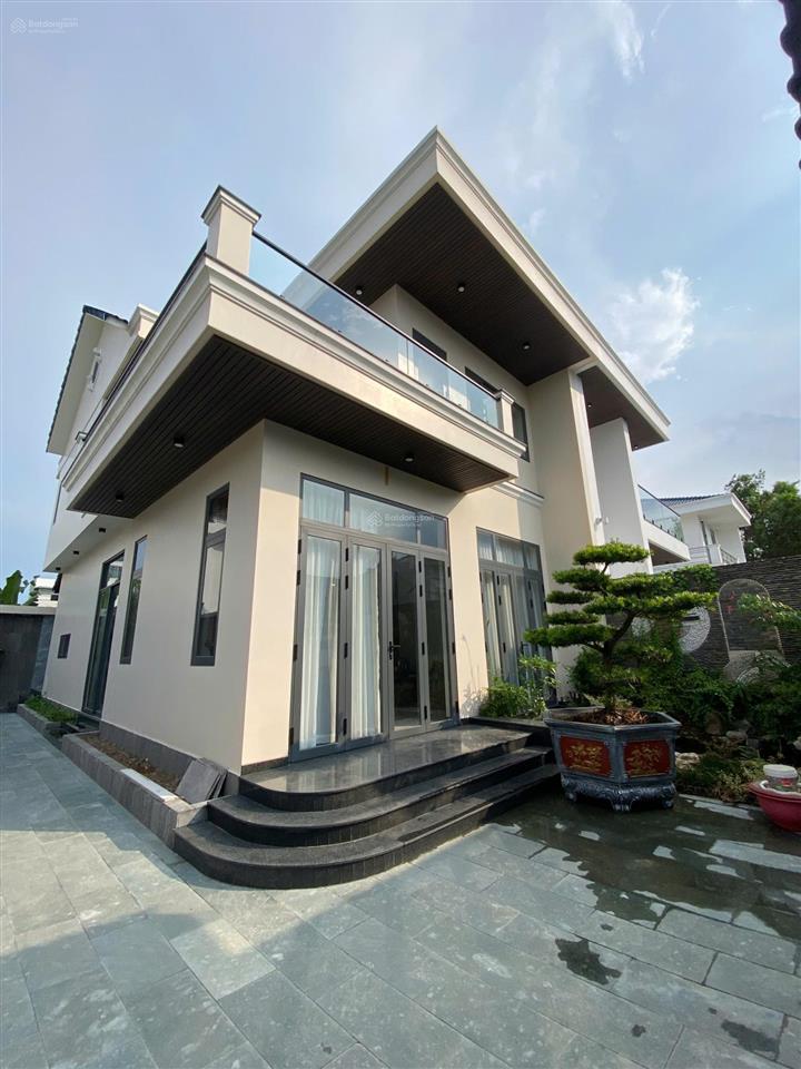 Cho thuê nhà đẹp tại bưng ông thoànphú hữu q9