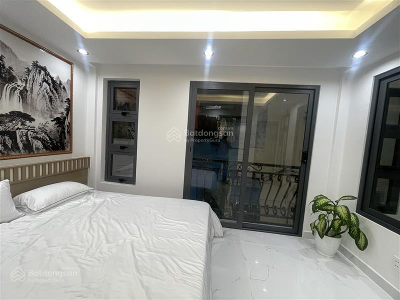 5 tầng  hẻm xe hơi  vị trí vàng phú nhuận  giá tốt