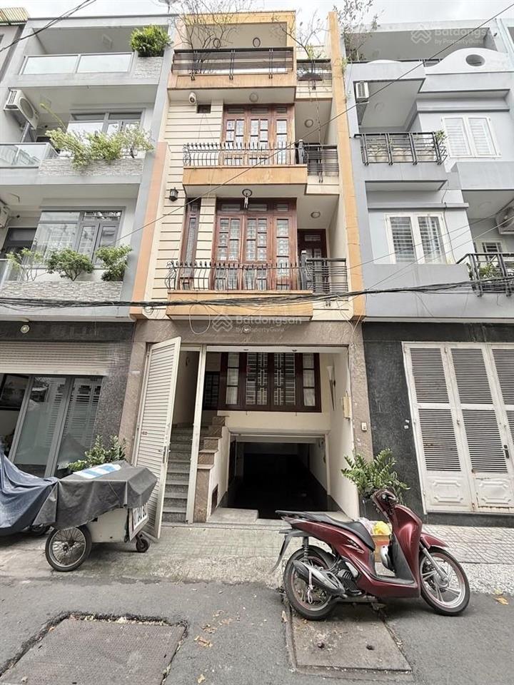 Mặt tiền hoa lan  khu vip phú nhuận  5 tầng hầm ô tô  chỉ hơn 15 tỷ