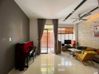 Giảm 1 tỷ  chủ gấp bán  nhà đẹp 4 tầng hxh 6m  giá tốt nhất khu vực