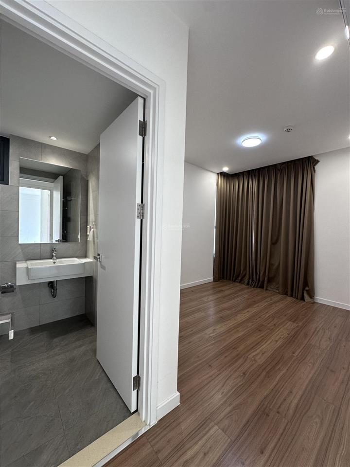 Căn hộ dlusso tại nguyễn thị định, view sông 6 tỷ, 2pn2wc 69m2, sổ sẵn,  0909 621 ***