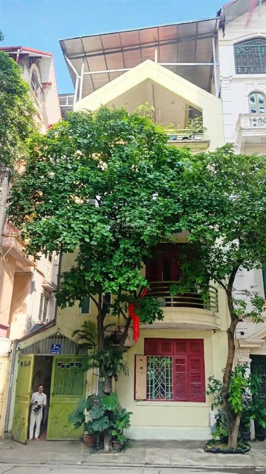 Cần bán gấp nhà ngọc khánh ba đình, hà nội, 74m2 mặt tiền 7,5m ô tô đỗ cửa
