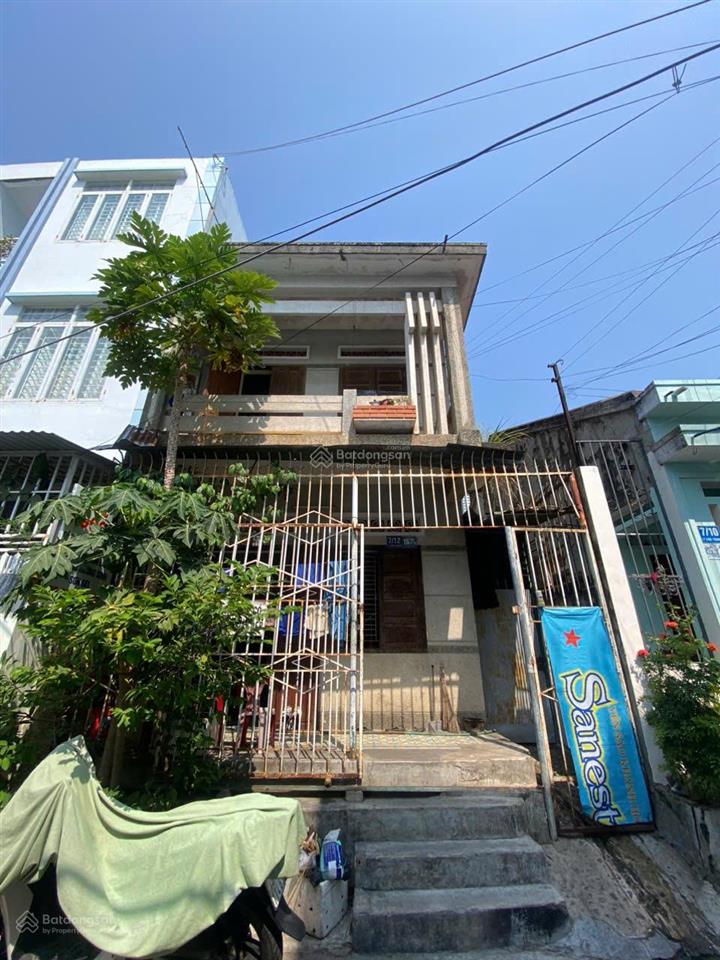Bán nhà gần biển hòn chồng đường ô tô giá rẻ có sổ hồng hướng đông nam đi bộ tắm biển 10 phút