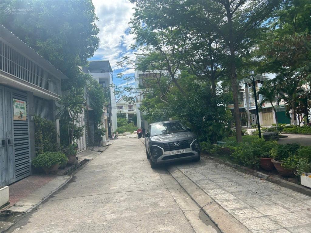 Bán đất giá rẻ gần biển nha trang hòn chồng khu bắc vĩnh hải, có sổ hồng cá nhân riêng