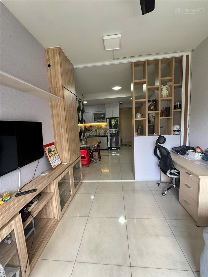 Chính chủ cho thuê căn 1pn 53m2 view đẹp ngay cổng chính. full nội thất đẹp