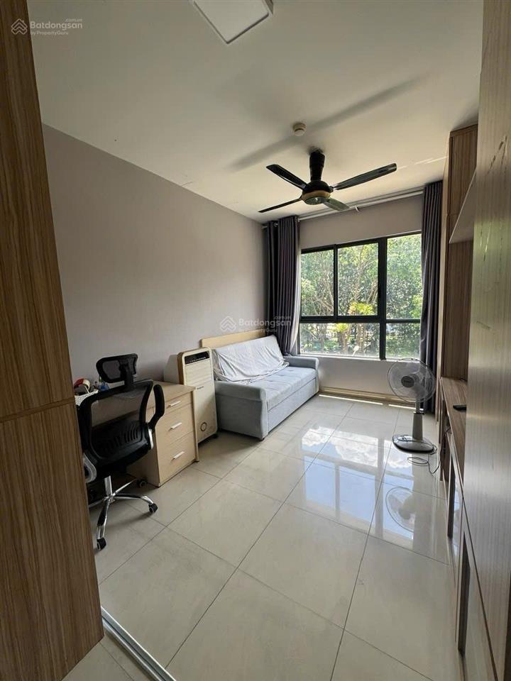 Chính chủ cho thuê căn 1pn 53m2 view đẹp ngay cổng chính. full nội thất đẹp