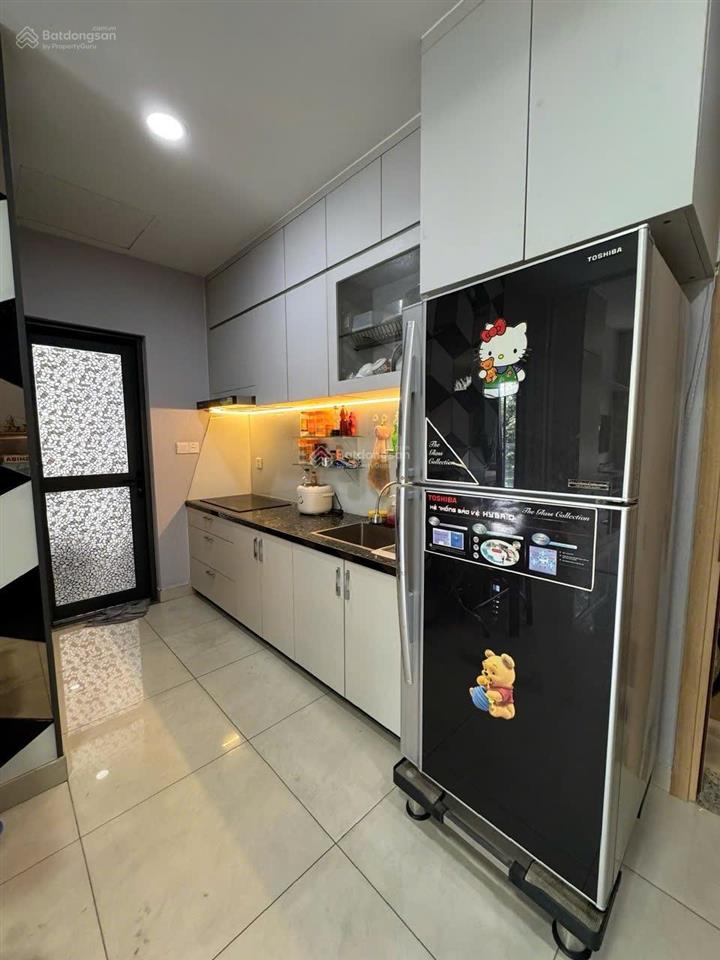 Chính chủ cho thuê căn 1pn 53m2 view đẹp ngay cổng chính. full nội thất đẹp