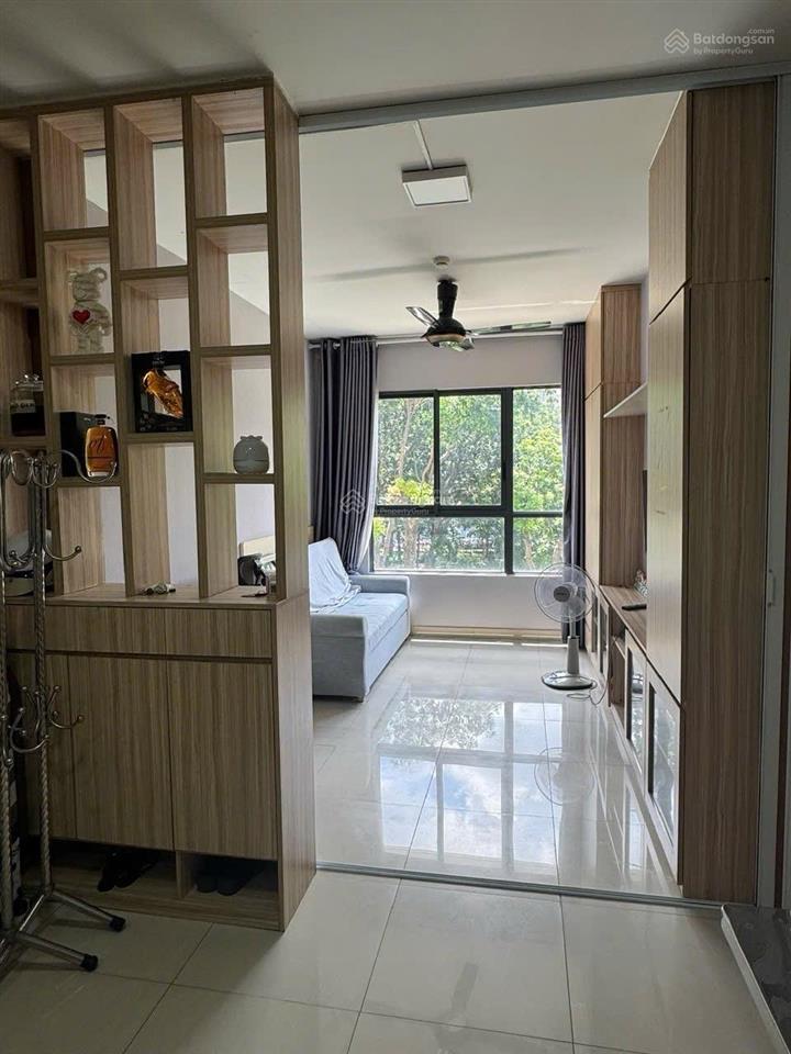 Chính chủ cho thuê căn 1pn 53m2 view đẹp ngay cổng chính. full nội thất đẹp
