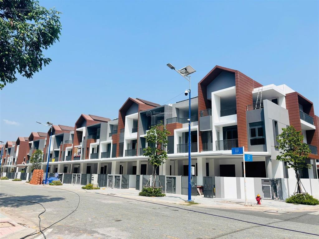 (sales cđt với kinh nghiệm 9 năm)  shophouse artisan park mua trực tiếp cđt trả giãn 5 năm ls 0%