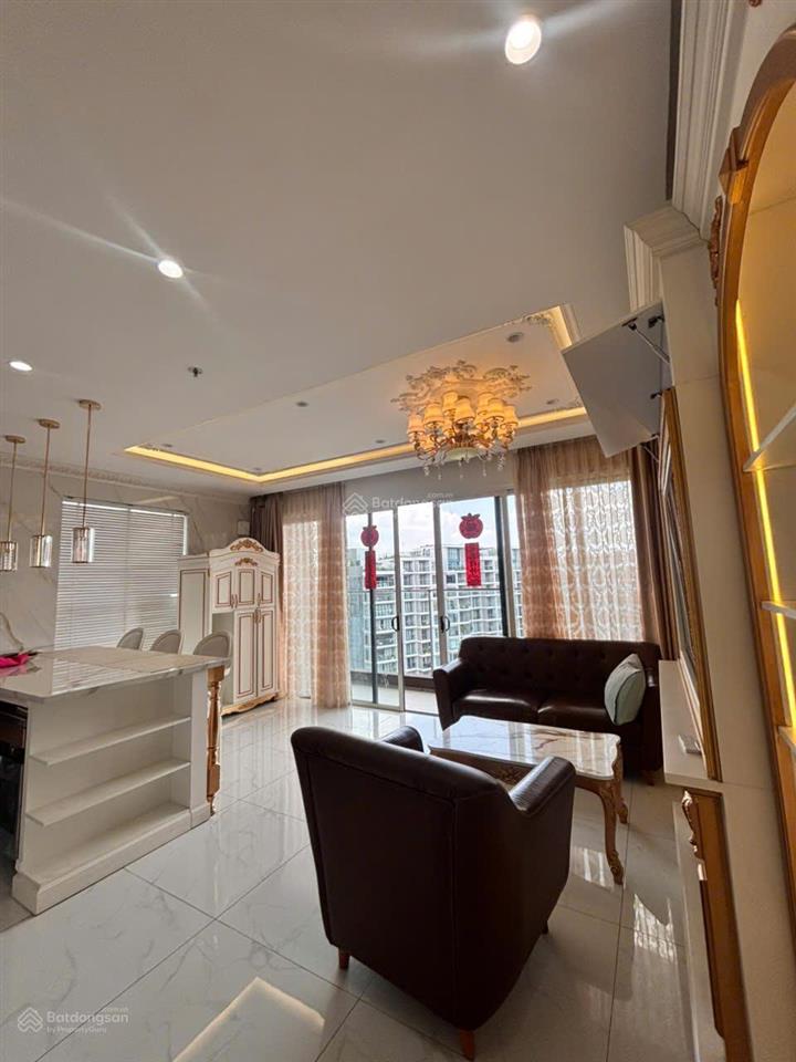 Cho thuê căn góc 3pn 121m2 diamond centery  full nội thất cao cấp