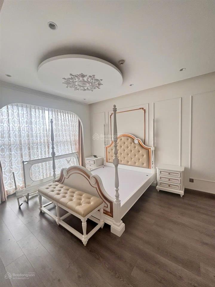 Cho thuê căn góc 3pn 121m2 diamond centery  full nội thất cao cấp