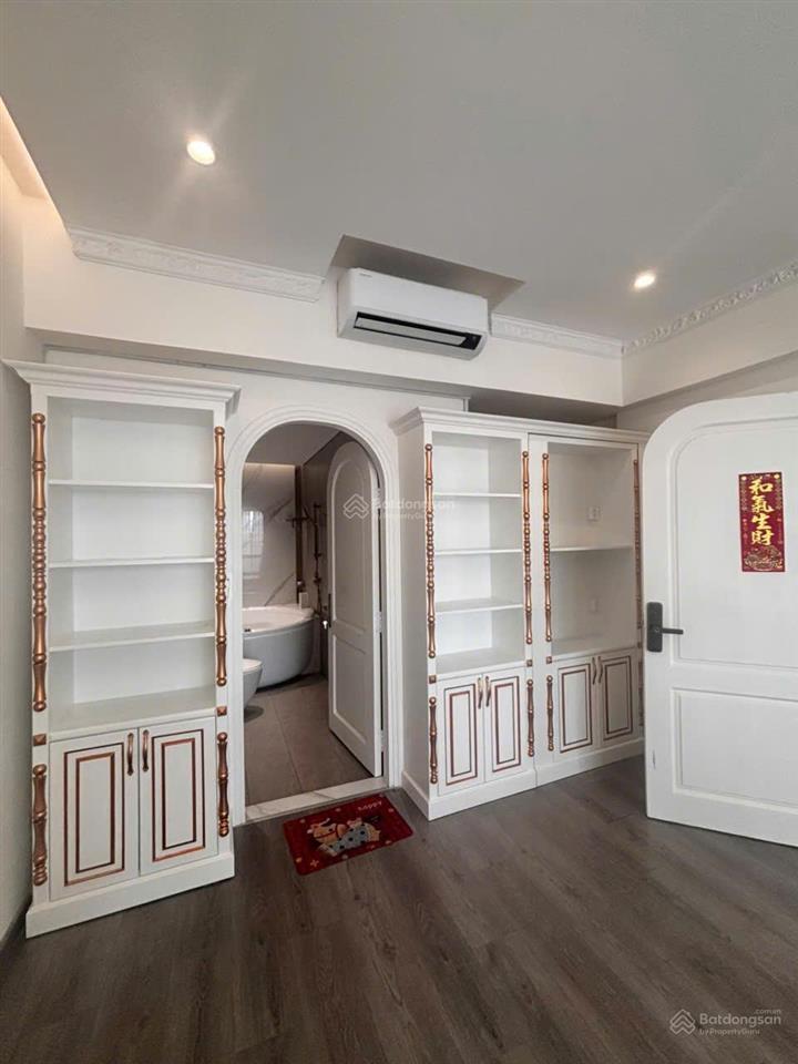 Cho thuê căn góc 3pn 121m2 diamond centery  full nội thất cao cấp