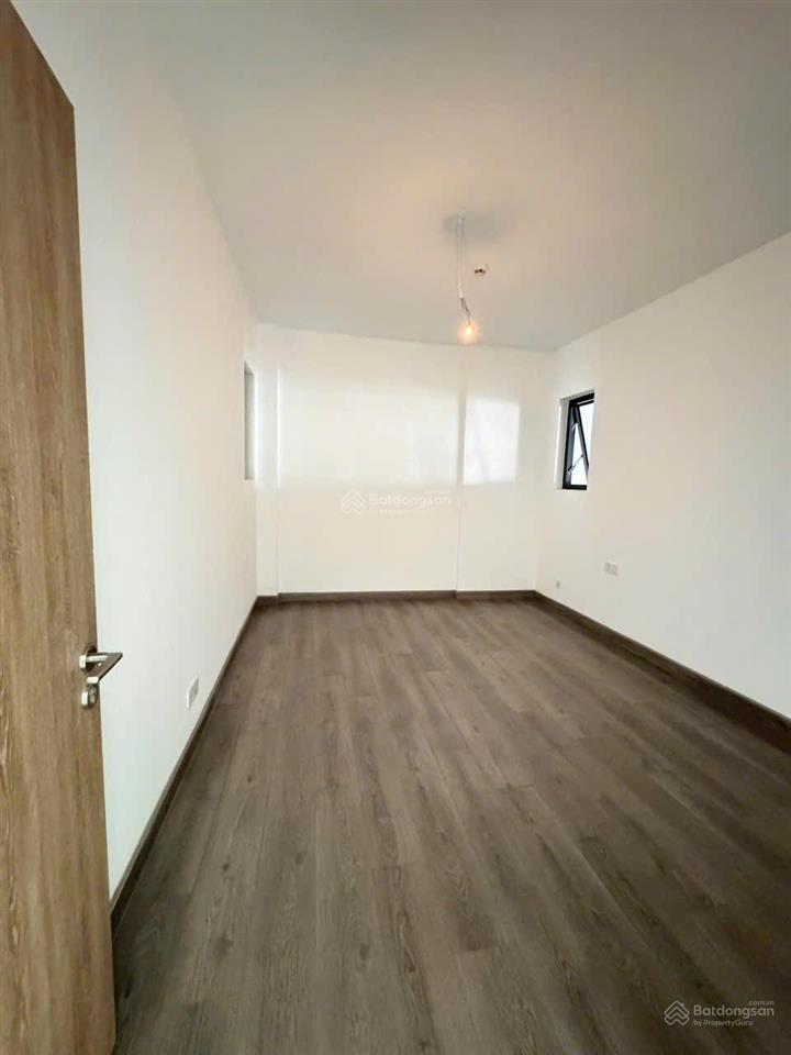 Bán sky link villa 163m2 2pn gara ô tô trong nhà.
giá 9,9 tỷ tốt nhất thị trường. nhà mới 100%