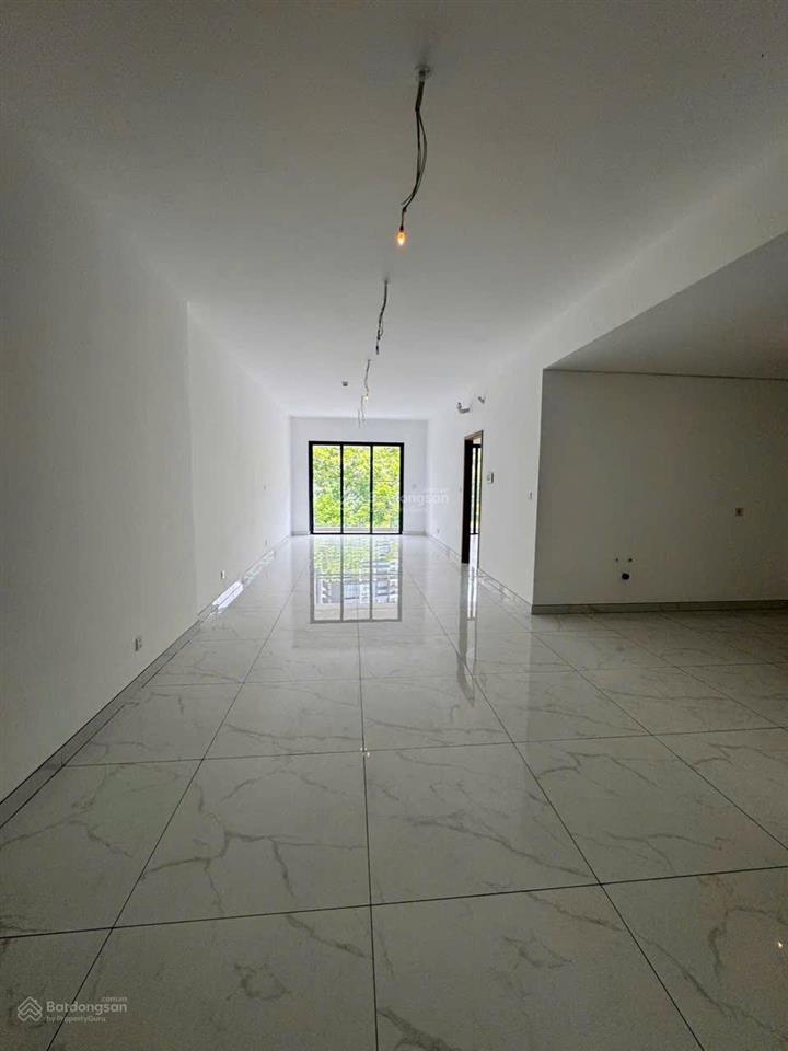 Bán sky link villa 163m2 2pn gara ô tô trong nhà.
giá 9,9 tỷ tốt nhất thị trường. nhà mới 100%