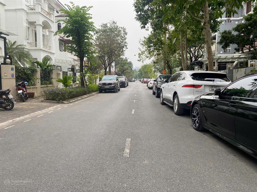 Ciputra biệt thự khu c  nhà đẹp, giá tốt, phong thủy tốt   0986 436 ***