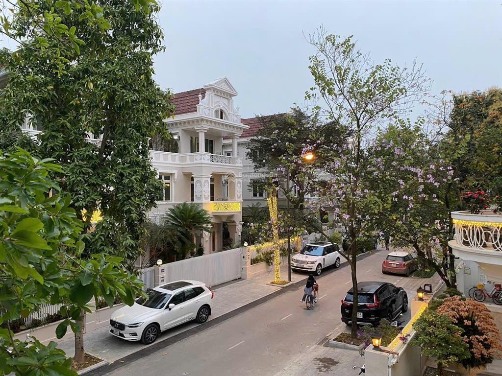 Dt 140m2 mt 7m biệt thự ciputra hiếm có bán giá cực tốt   0986 436 ***