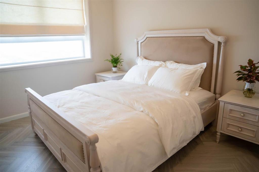 Chung cư g2g3 ciputra view đẹp  dt 150m 3pn, 2wc full nội thất giá chỉ 16 tỷ