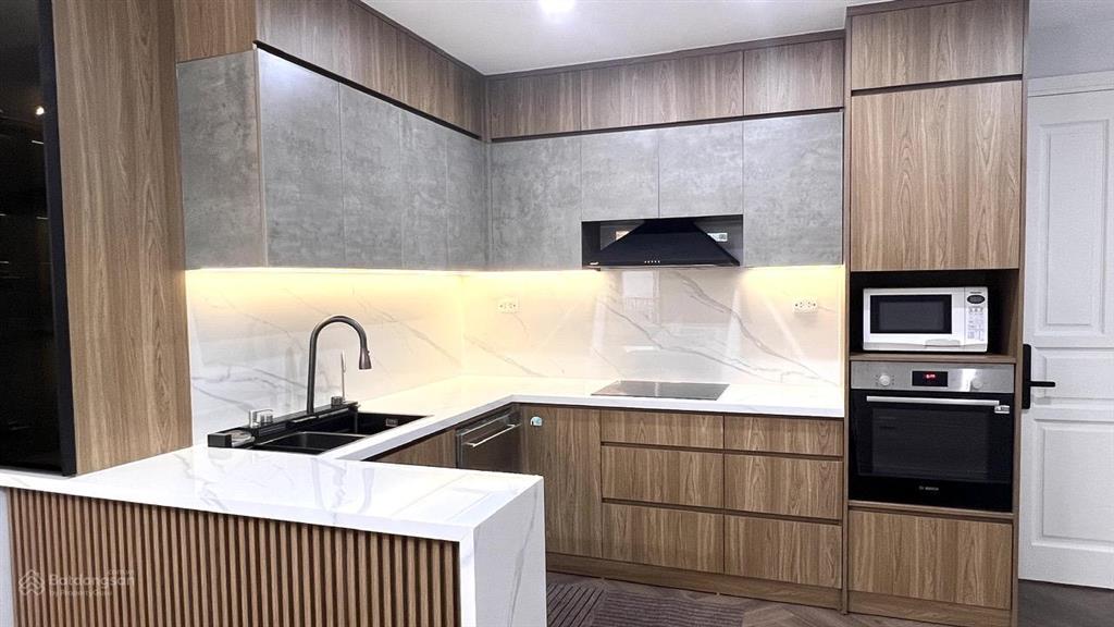 Bán căn hộ chung cư ciputra view công viên, sân golf  dt 145m2 3pn   0986 436 ***