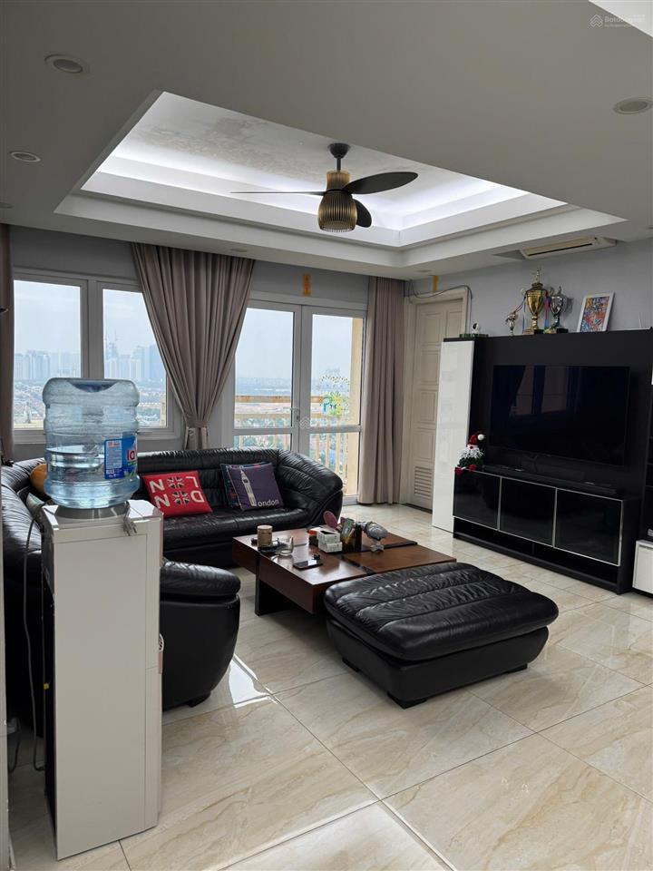 Chung cư g2  g3 ciputra view công viên đẹp  dt 150m2 giá chỉ 11 tỷ   0986 436 ***