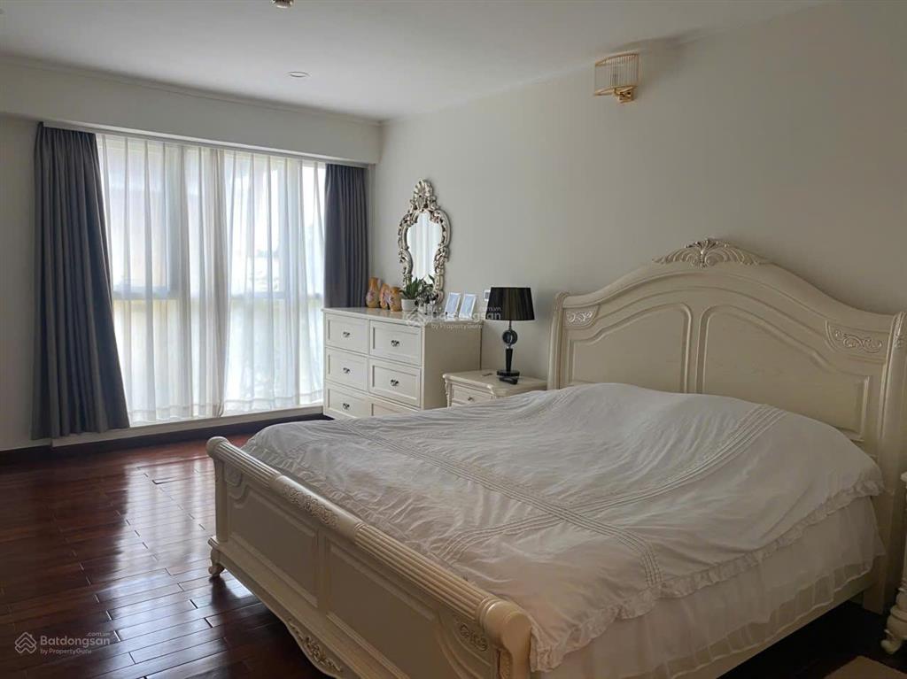 Thelink ciputra  dt 280m 4pn hướng mát view sân golf   0986 436 ***