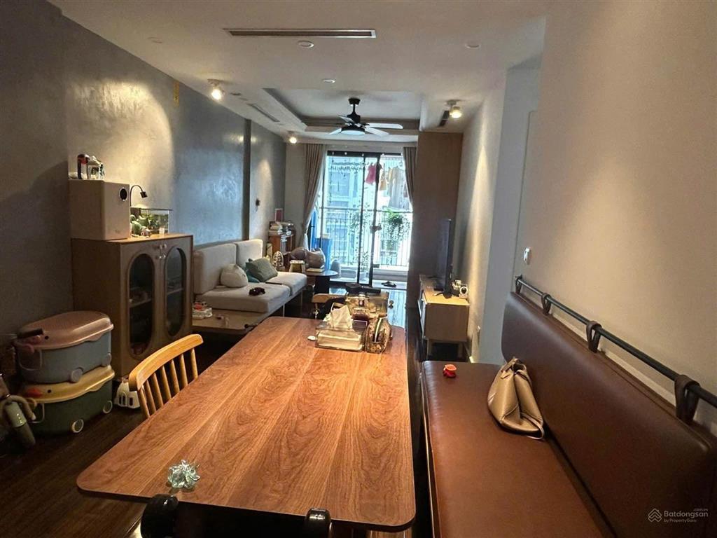 Nhanh còn chậm mất, cần bán căn hộ 2pn full đồ giá 6,9 tỷ tại sunshine palace.  0354 253 ***