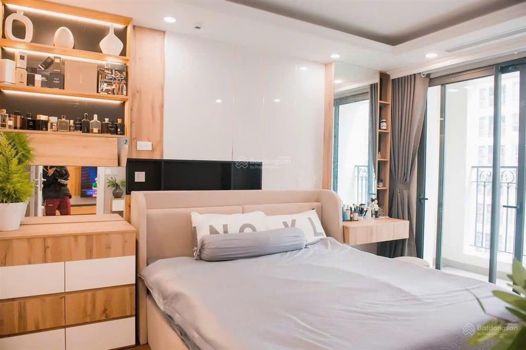 Chuyển nhượng dòng căn hộ 1pn bán chạy nhất sunshine garden full đồ chỉ 4 tỷ.  0354 253 ***