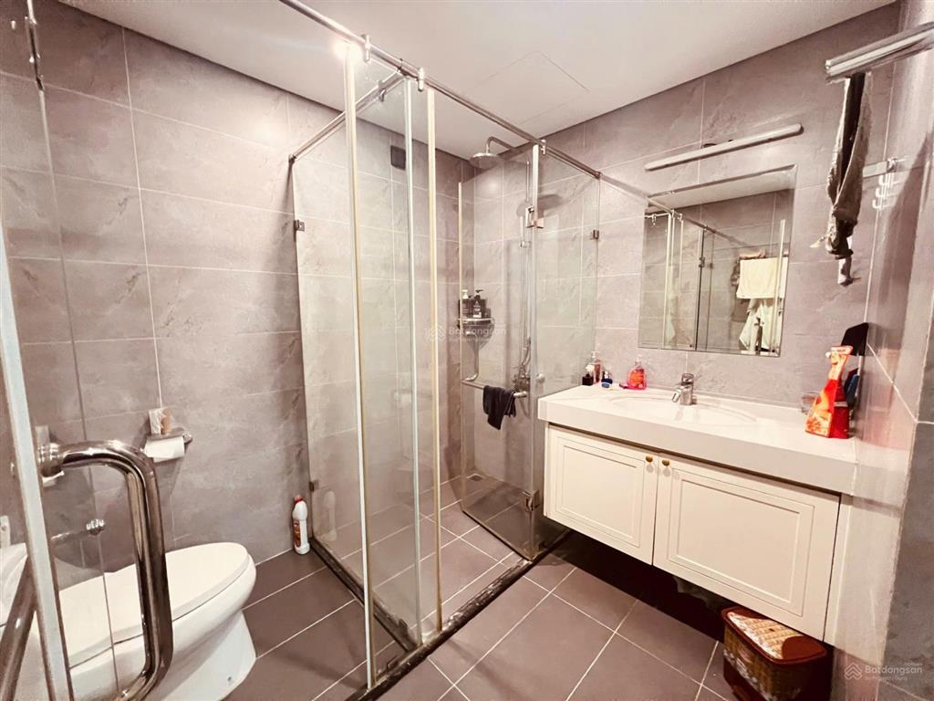 Cần tìm 1 vị khách thiện chí cho căn hộ 3pn 108m full nội thất tại sunshine garden.  0354 253 ***